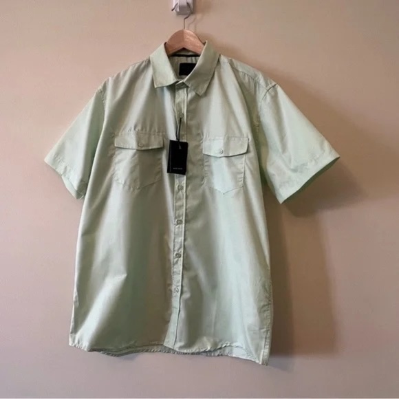 Day & Age Large Short Sleeve Dress Shirt - Picture 1 of 7